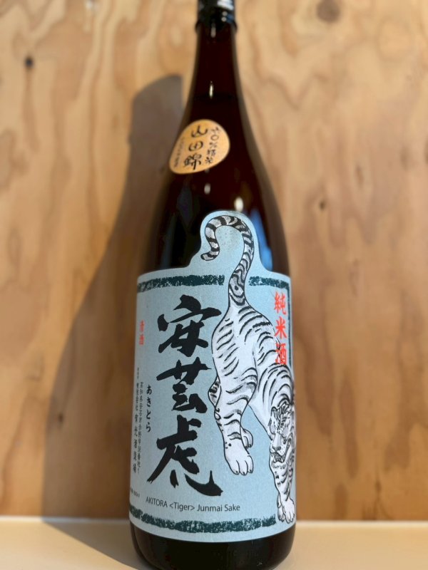 画像1: 安芸虎〜山田60〜純米酒1.8L (1)