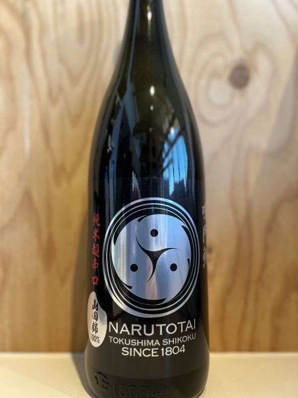 画像1: 鳴門鯛〜巴〜純米超辛口1.8L (1)