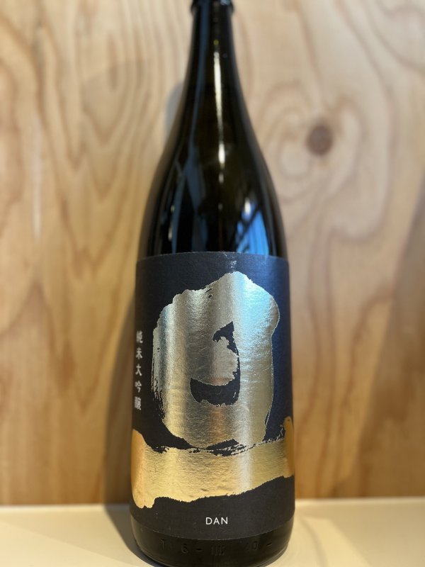 画像1: 28BY旦　純米大吟醸1.8L (1)